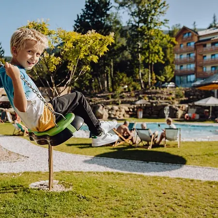 Aparthotel Green Apartments 4*