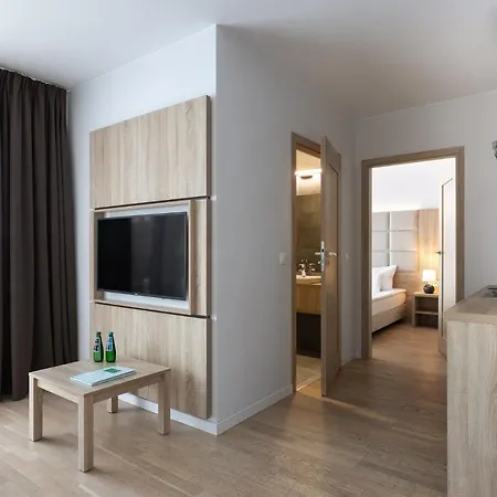 شقة فندقية Green Apartments 4*